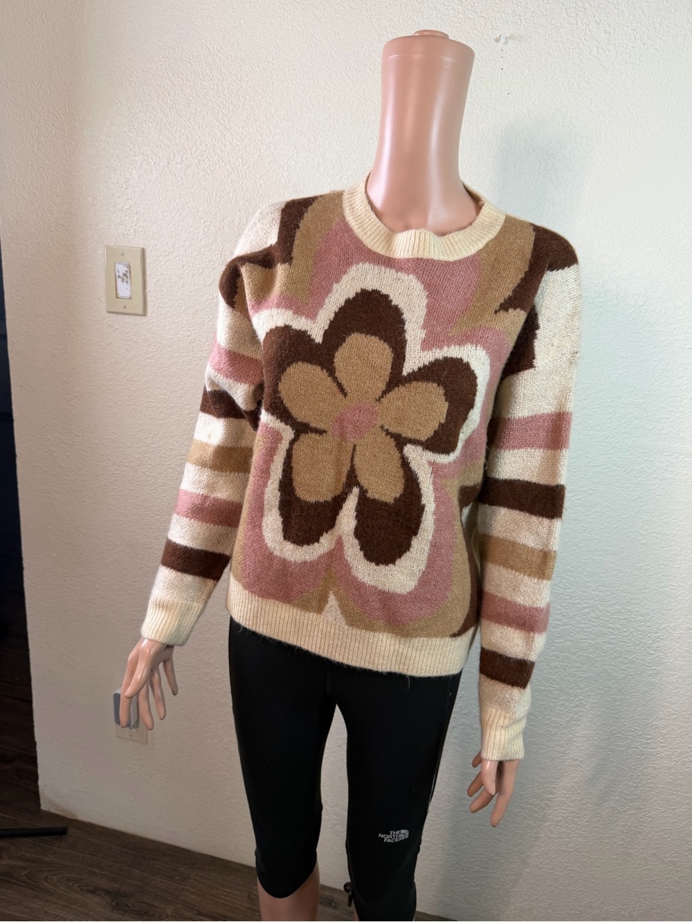 Altar'd State Floral Knit Pullover Sweater Mocha Multi Crew Neck Long Sleeve Lg - Picture 4 of 13